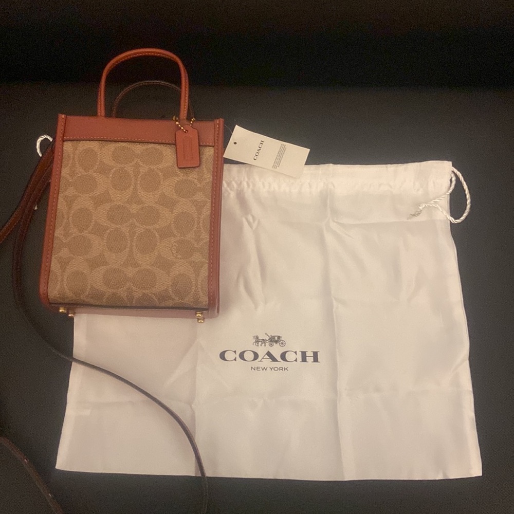 Coach Small crossbody Signature Bag